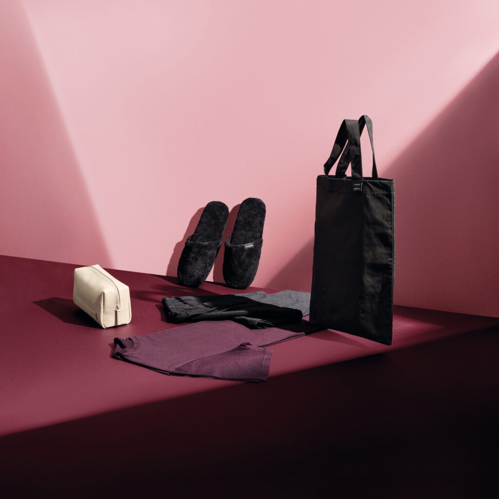 SWISS First Amenity Kit